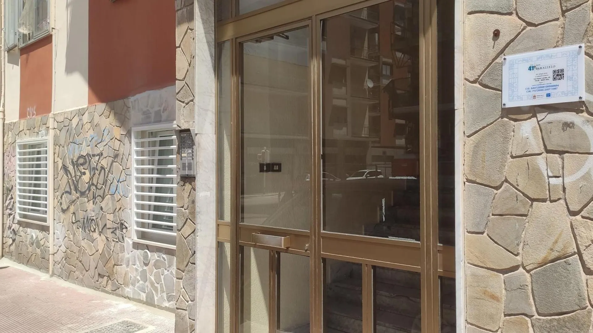 41 Parallelo - Comfort Rooms Bari Pensiune
